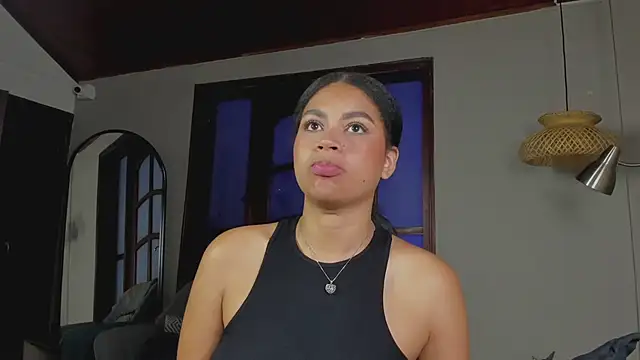 nayah   online show from January 16, 7:40 pm