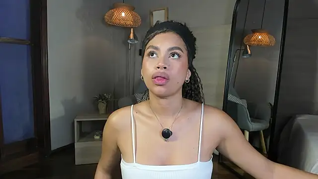 nayah   online show from March 3, 7:54 pm