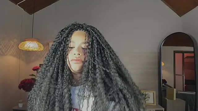 nayah   online show from March 22, 7:42 pm