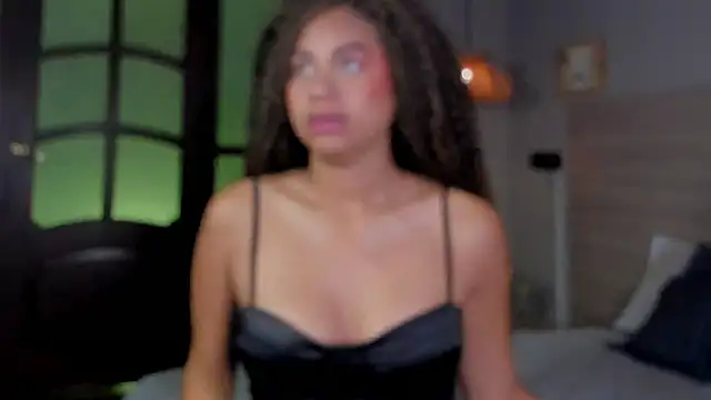 nayah   online show from November 7, 7:51 pm