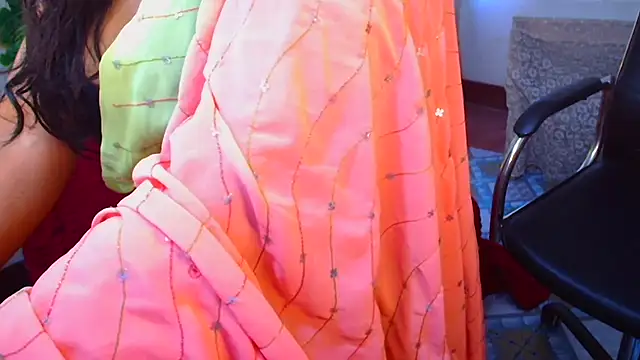 Snapshot of SnoowForYou chatting on November 18, 1:10 am SnoowForYou online show from November 18, 1:10 am