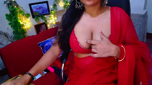 Snapshot of SnoowForYou chatting on November 10, 2:49 am SnoowForYou online show from November 10, 2:49 am