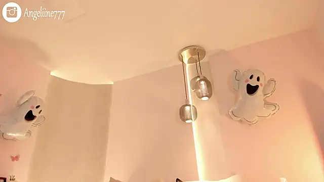 angeline-777 online show from October 31, 1:19 pm