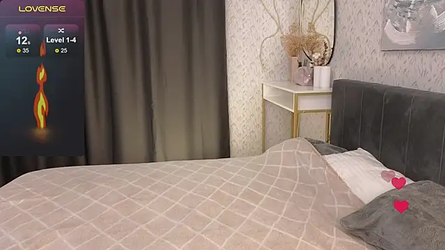 YourSweetDream  online show from September 15, 8:26 am