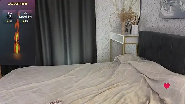 YourSweetDream  online show from September 9, 8:24 am