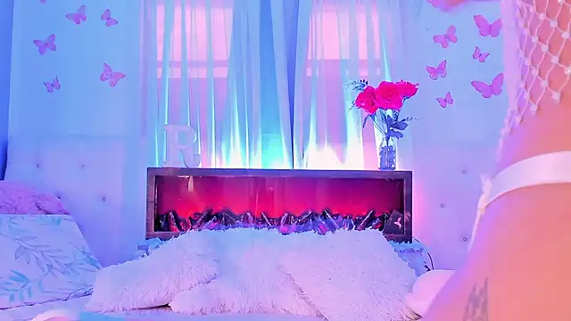 rosemonrooe online show from June 22, 9:01 pm