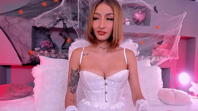 rosemonrooe online show from October 31, 4:03 pm