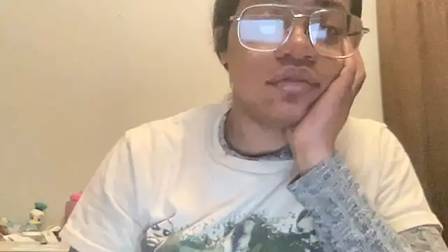 MommyConfident online show from January 19, 5:33 am