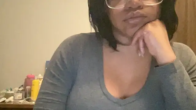 MommyConfident online show from January 12, 11:20 pm