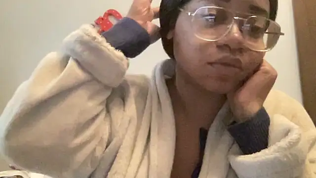 MommyConfident online show from November 14, 3:37 pm