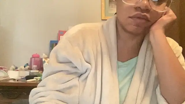 MommyConfident online show from November 24, 2:39 pm