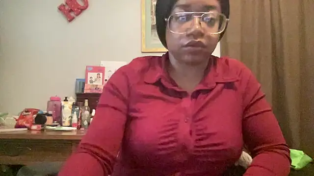 Snapshot of MommyConfident chatting on September 29, 2:44 pm MommyConfident online show from September 29, 2:44 pm