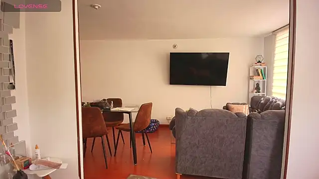 samy jonnes  online show from March 3, 3:30 pm