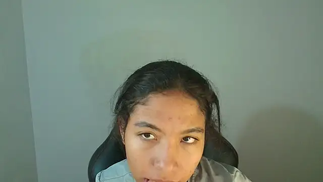 samy jonnes  online show from October 29, 1:26 am