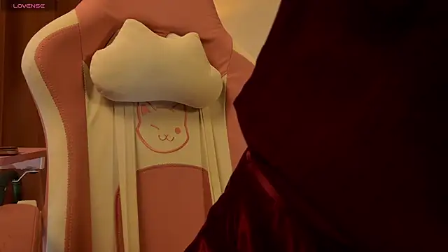 Snapshot of KaylaCollinsX chatting on November 10, 1:05 pm KaylaCollinsX online show from November 10, 1:05 pm