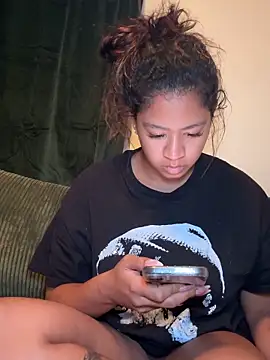 VanessaBling online show from November 18, 1:43 am