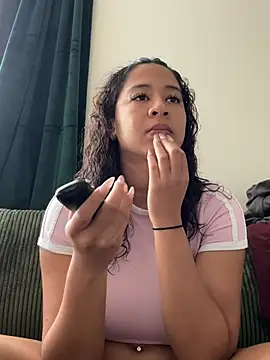 VanessaBling online show from January 7, 4:01 pm