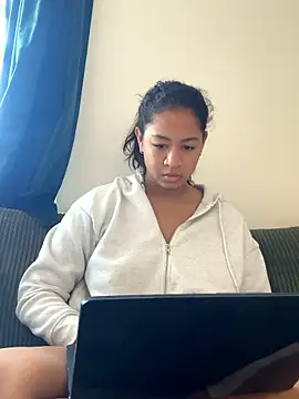 VanessaBling online show from January 14, 4:10 pm