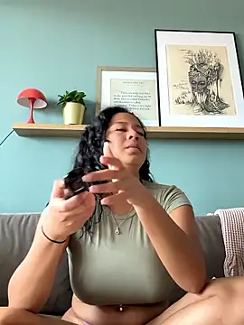 VanessaBling online show from May 18, 8:19 am