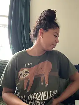 VanessaBling online show from November 19, 4:07 pm