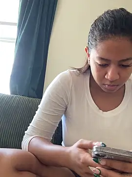 VanessaBling online show from November 29, 9:04 pm