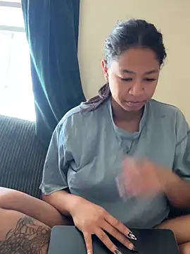 VanessaBling online show from November 2, 3:39 pm