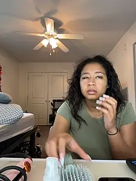 Snapshot of VanessaBling chatting on February 14, 4:07 pm VanessaBling online show from February 14, 4:07 pm