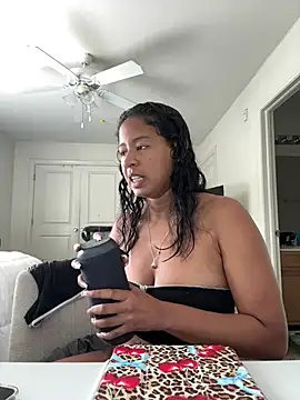 Snapshot of VanessaBling chatting on June 30, 2:39 pm VanessaBling online show from June 30, 2:39 pm