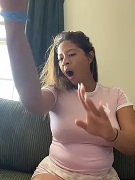 VanessaBling online show from September 28, 2:57 pm