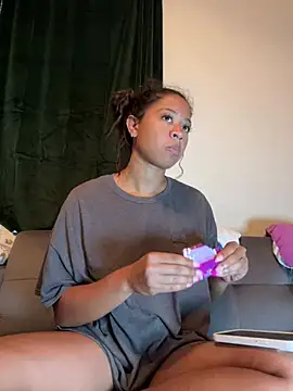 VanessaBling online show from March 22, 12:39 am