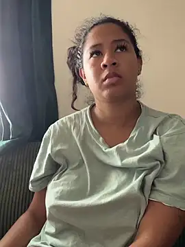 VanessaBling online show from April 10, 3:19 pm