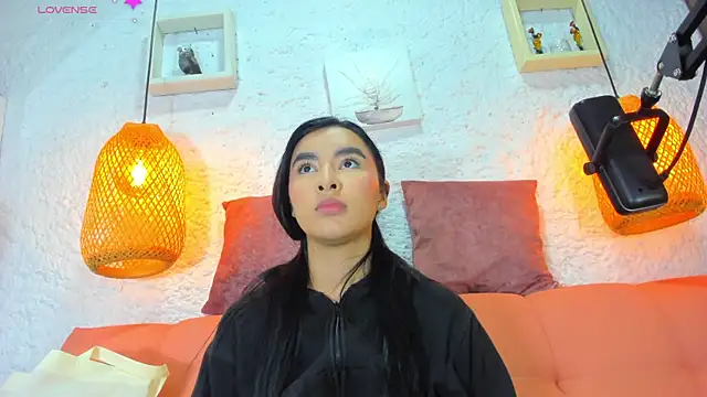 emiily s online show from October 15, 12:02 pm