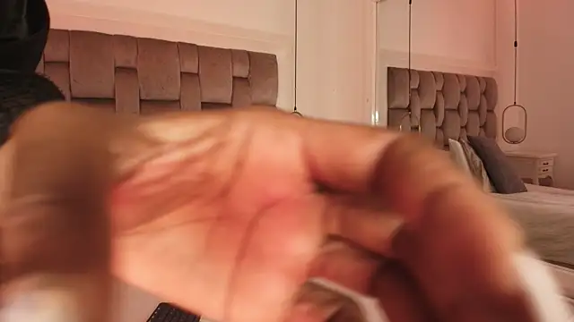 PamelaMendez  online show from November 29, 4:01 am