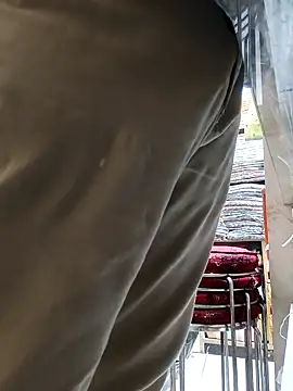 Snapshot of farabi9999 chatting on October 28, 9:30 am farabi9999 online show from October 28, 9:30 am