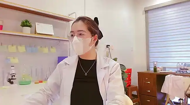 Snapshot of Alisa_Hotfeeling chatting on February 25, 5:30 am Alisa Hotfeeling online show from February 25, 5:30 am