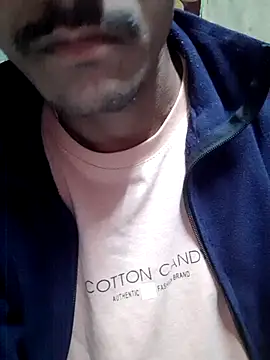 Snapshot of Burhade-- chatting on February 3, 10:26 pm Burhade-- online show from February 3, 10:26 pm