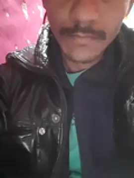 Snapshot of Burhade-- chatting on December 21, 10:21 pm Burhade-- online show from December 21, 10:21 pm