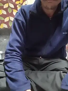 Snapshot of Burhade-- chatting on February 11, 7:58 pm Burhade-- online show from February 11, 7:58 pm