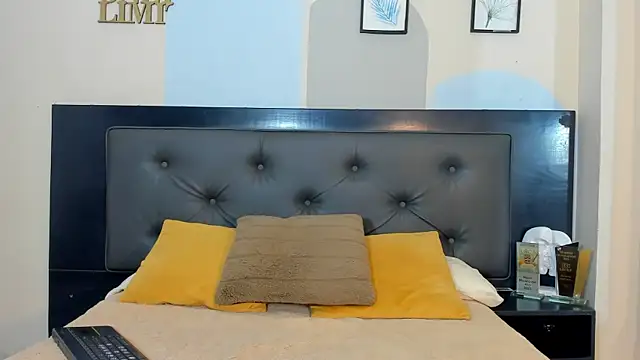 Jotastevensxx online show from January 17, 11:25 am