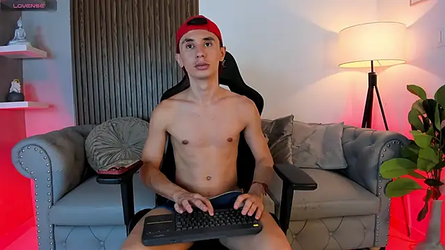 Jotastevensxx online show from October 8, 7:36 pm