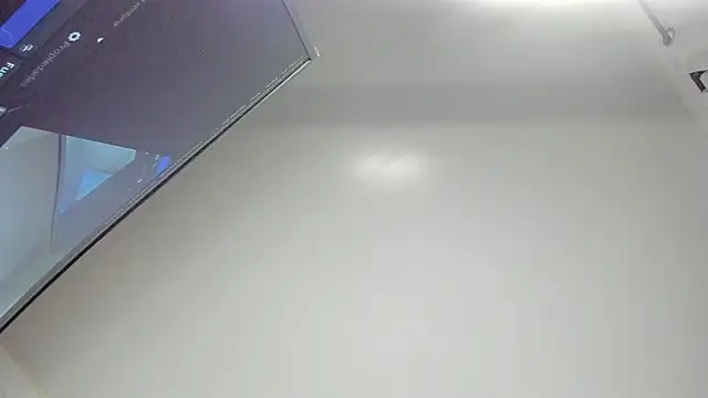 Zoe Wolf online show from February 20, 10:55 pm