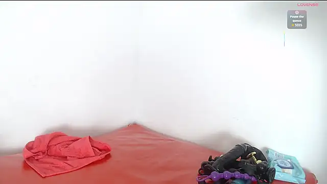 seductivespellvagina80 online show from March 14, 1:17 pm