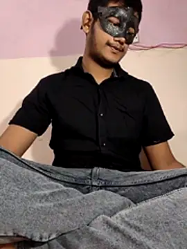 Snapshot of Dusky_Aarav chatting on December 15, 9:26 am Dusky Aarav online show from December 15, 9:26 am