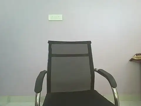 Snapshot of Dusky_Aarav chatting on June 30, 10:04 am Dusky Aarav online show from June 30, 10:04 am