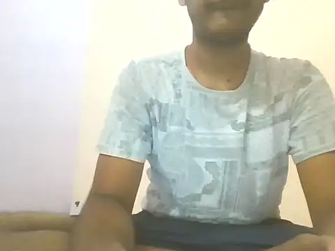 Snapshot of Dusky_Aarav chatting on June 24, 4:38 pm Dusky Aarav online show from June 24, 4:38 pm