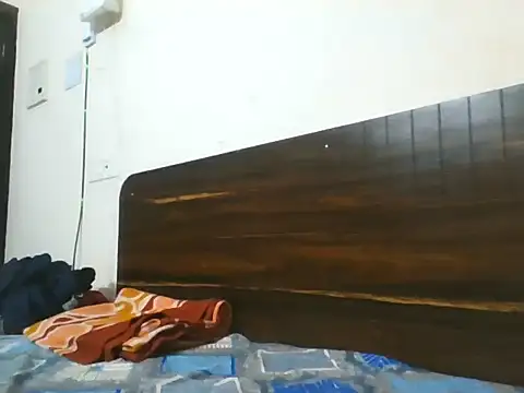 Snapshot of Dusky_Aarav chatting on September 28, 8:43 am Dusky Aarav online show from September 28, 8:43 am