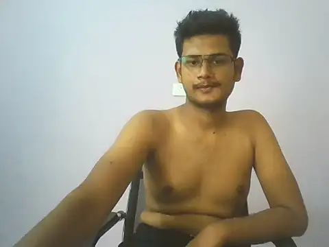 Snapshot of Dusky_Aarav chatting on July 5, 10:55 am Dusky Aarav online show from July 5, 10:55 am