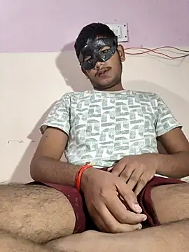 Snapshot of Dusky_Aarav chatting on December 14, 1:01 am Dusky Aarav online show from December 14, 1:01 am