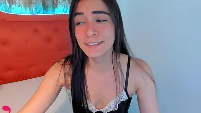 Emma Sophia2 online show from February 25, 4:57 am