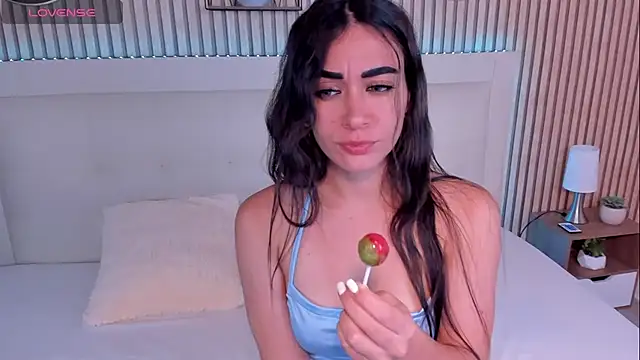 Emma Sophia2 online show from October 3, 4:36 am